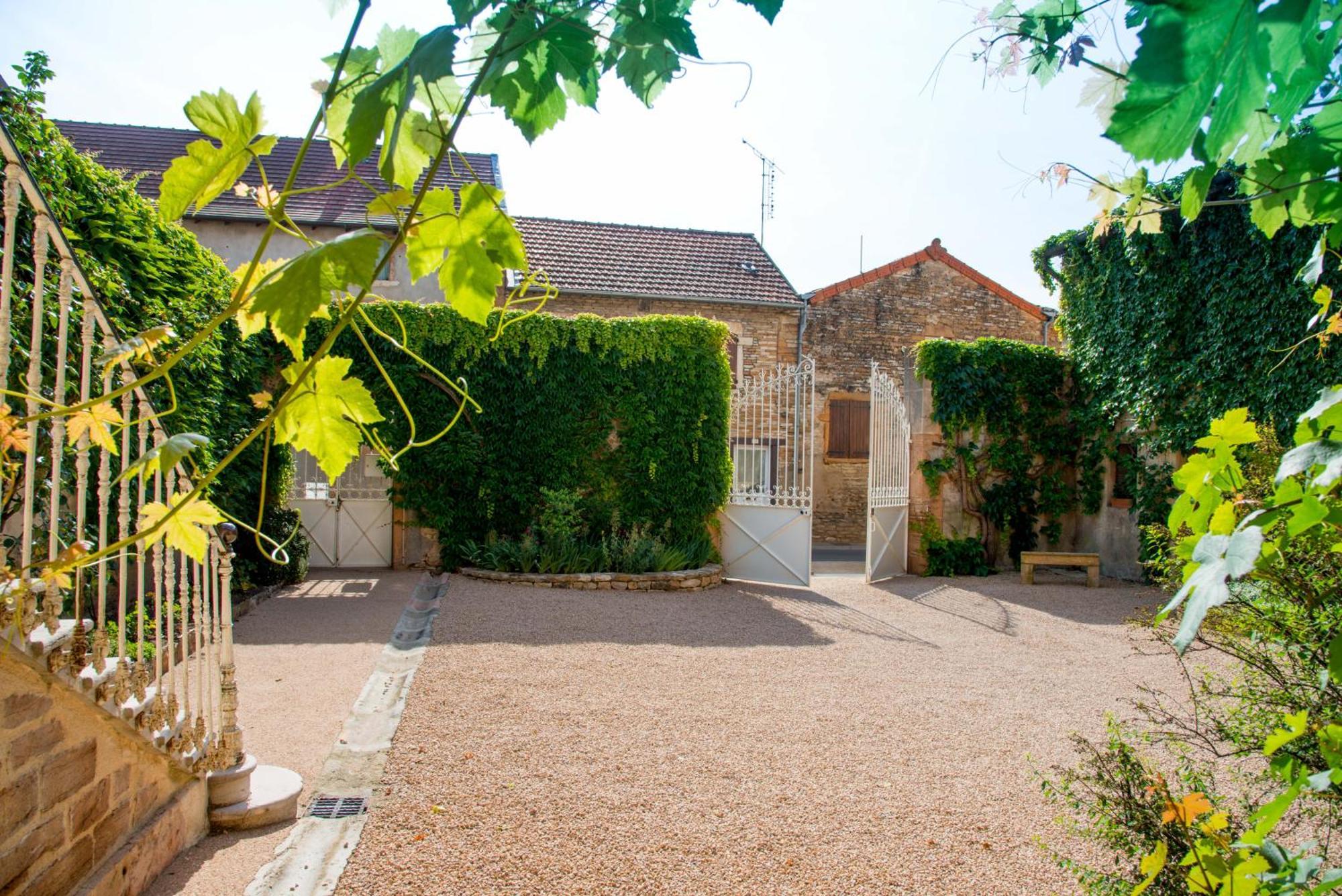 Bed and Breakfast Le Logis D'Aze Экстерьер фото